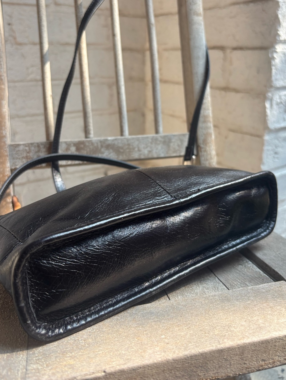 NWOT HOBO Classic Black Leather Convertible Crossbody Shoulder Bag - Picture 9 of 11
